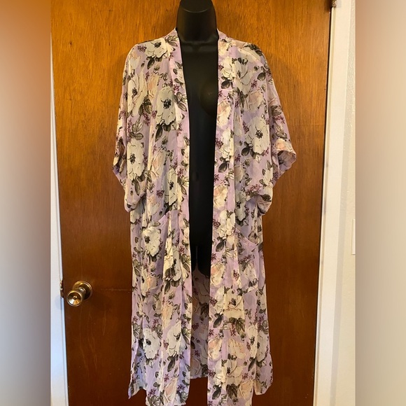Steve Madden Floral Kimono OSFM Open-Front Lightweight Cover-Up - Picture 13 of 16